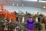 Phố 'đồ ma quái' ở TPHCM vắng khách dịp Halloween