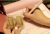 Mua vàng rồi nhận giấy hẹn: Rủi ro pháp lý trong giao dịch 'tiền trao...cháo hẹn múc'