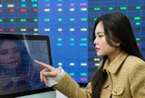 VN-Index tiệm cận vùng cản 1.925 điểm: Nên chốt lời dần, hạn chế mua đuổi