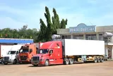 Hàng ngàn container sầu riêng đổ về Dầu Giây: Tài xế vật vờ chờ kiểm định, người dân than trời vì ùn tắc