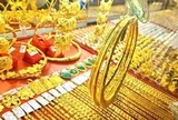 Giá vàng SJC, vàng nhẫn ngày 25/6: Bảo Tín Minh Châu, Bảo Tín Mạnh Hải, Phú Quý,... giảm mạnh chiều mua, vừa mua đã lỗ ngay 4,5 triệu đồng/lượng