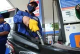 Giá xăng, dầu cùng tăng, có loại tăng hơn 2.400 đồng/lít