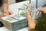 Giá USD tự do, ngân hàng giảm mạnh