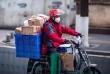 Đơn hàng 135.000 đồng nhưng khách chuyển khoản 135 triệu và ghi rõ là cảm ơn, ngay sau đó công an yêu cầu shipper lên làm việc