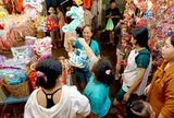 Cận Trung thu, tiểu thương phố lồng đèn ở TP.HCM vẫn 'ngóng' khách mua