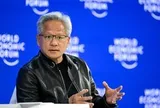 "Chúng tôi sẽ không để AI chậm lại": Jensen Huang bật loa ngoài cho Trump nghe giữa sự kiện