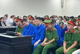 Xét xử nhóm sản xuất 187.000 hộp sữa giả, hối lộ và 'chạy án'