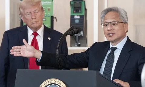 NVIDIA kêu gọi nới lỏng quy định xuất khẩu chip AI, nhưng chính quyền Trump lại muốn siết chặt hơn nữa