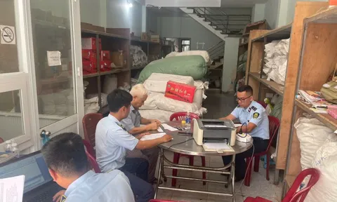 Kiểm tra đột xuất một công ty