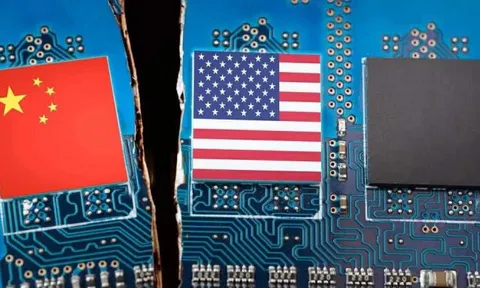 Tổng thống Trump giáng đòn vào lĩnh vực "điểm nghẽn" của Trung Quốc: Thỏa thuận 90 ngày rất mong manh!