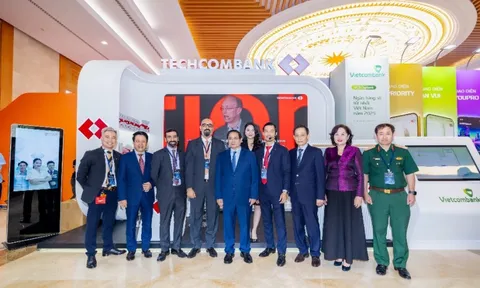 Techcombank khai phóng sức mạnh chuyển đổi số, giới thiệu giải pháp đột phá tại sự kiện Chuyển đổi số ngành ngân hàng 2025