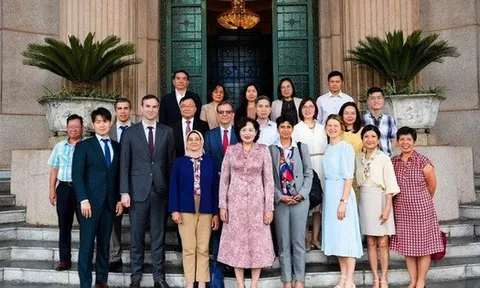 Làm việc với IMF, Thống đốc Nguyễn Thị Hồng nhấn mạnh định hướng điều hành chính sách tiền tệ của Ngân hàng Nhà nước