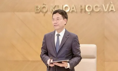 Bộ trưởng Nguyễn Mạnh Hùng: "Ở lại để tiếp tục cống hiến đã khó, nhưng rời đi để tạo không gian phát triển cho người kế nhiệm còn khó hơn"