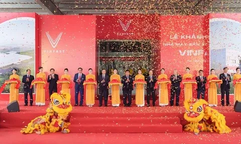Hình ảnh bên trong Nhà máy sản xuất ô tô điện VinFast tại Hà Tĩnh, công suất 200.000 xe/năm