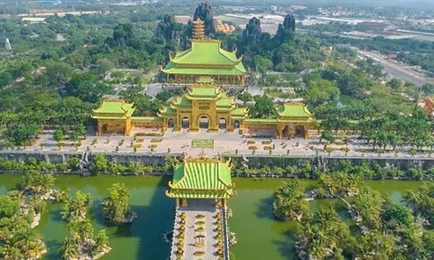 Hôm nay, khu du lịch Đại Nam của bà Nguyễn Phương Hằng đang diễn ra một sự kiện đặc biệt