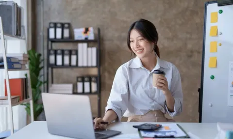 Công thức tài chính bền vững: Cân bằng thu – chi, Tích lũy đều đặn, Chia sẻ rủi ro