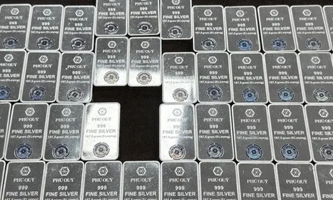 Giá bạc trong nước đi ngang phiên đầu tuần, người mua lãi gần 5% trong tháng qua