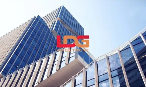 Chứng khoán lập đỉnh mọi thời đại, loạt cổ phiếu BĐS tăng trần, riêng LDG giảm sàn