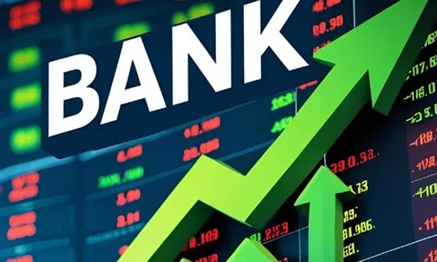 Nhiều cổ phiếu ngân hàng hồi phục, 2 mã tăng kịch trần