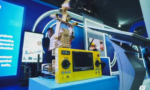 Giữa rừng giải pháp an ninh mạng phi vật lý, robot phun nước vệ sinh đường điện của EVN "nổi bật giữa đám đông"