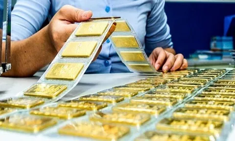 ACB đang làm việc với NHNN để sớm được cấp phép nhập khẩu vàng, dự kiến trong tháng 11 sẽ có những thương hiệu vàng miếng đầu tiên