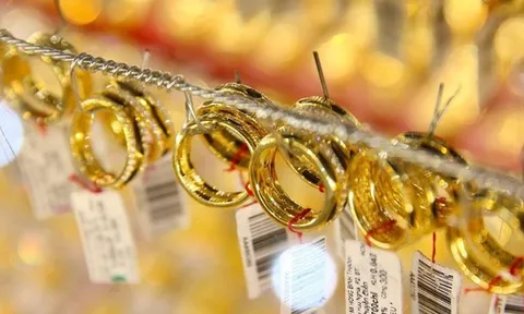 Mua nhà phải chịu thuế 10%, bán nhà còn chịu thuế TNCN 2%, VAFI đề xuất: Áp thuế 10% với hóa đơn bán vàng miếng, vàng trang sức,...