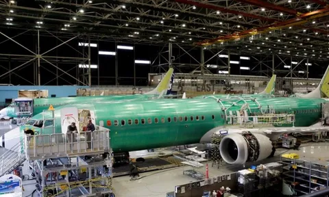 Bao giờ 28 máy bay đang 'đắp chiếu' vì thiếu động cơ có thể hoạt động trở lại?