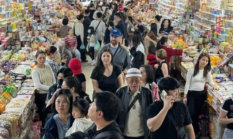 Điều đặc biệt ở ngôi chợ độc đáo nhất Việt Nam