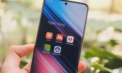 Sau ngày 1/3, điện thoại xách tay vẫn dùng app ngân hàng bình thường: Hiểu sai một chi tiết khiến nhiều người lo oan