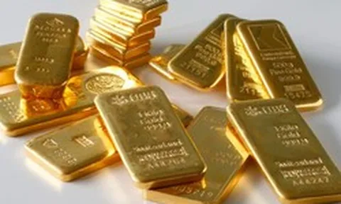 Tối ngày 18/3, giá vàng bất ngờ giảm sâu xuống dưới 4.900 USD/ounce