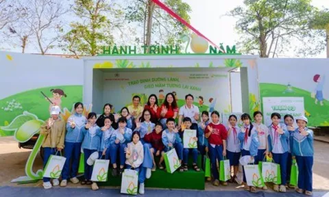 Chuyện chưa kể về những "người gieo lành" trong chương trình Sữa đậu nành học đường