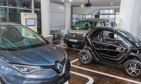 Xe điện cũ hút khách khi giá xăng dầu tăng