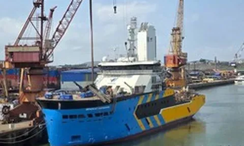2.400 công nhân ở Quảng Ninh dồn lực đóng 19 con tàu hơn 5.500 tỷ đồng: Có sân bay trực thăng, du thuyền 120m