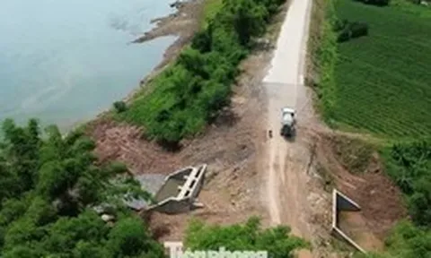 Dự án cấp bách ngăn lũ, chống ngập 600 tỷ thi công kiểu 'rùa bò'