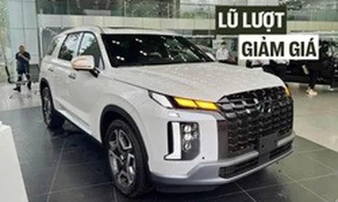 Hàng loạt xe đua giảm giá niêm yết tại Việt Nam: Giảm từ xe nhỏ như Sonet tới xe lớn như Palisade, có mẫu bớt cả trăm triệu đồng