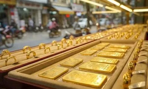 Giá vàng hôm nay (31/7): Đảo chiều chóng mặt