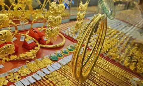 Giá vàng hôm nay (6/8): Tăng vọt vượt ngưỡng sàn