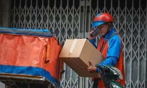 Các chủ shop gặp khó khăn gì khi bán hàng trên sàn thương mại điện tử?
