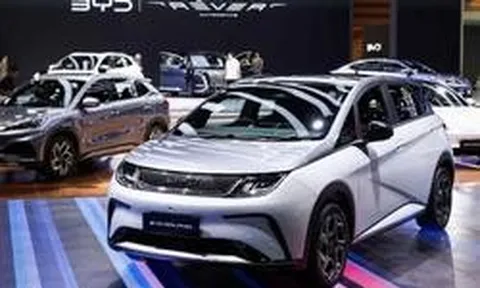 Xe điện qua thời đắt đỏ, nay rẻ hơn cả ô tô hybrid