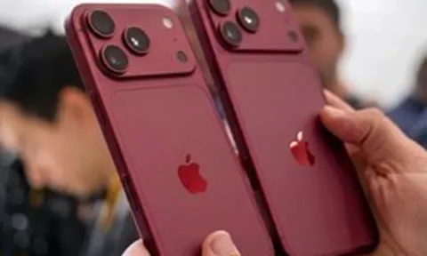 iPhone 18 Pro Max lộ diện