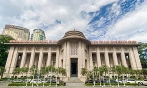 Ngân hàng bơm hơn 1,9 triệu tỷ đồng ra nền kinh tế từ đầu năm, NHNN tiếp tục có động thái nới lỏng