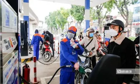 Giá xăng hôm nay (3/9), tăng hơn 700 đồng/lít