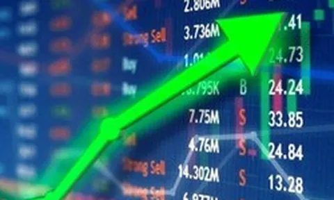 Vừa có Quyền Tổng Giám đốc mới, một cổ phiếu ngân hàng gần tím trần phiên 30/9