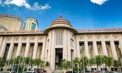 Lãi suất liên ngân hàng tăng gấp 35 lần chỉ sau một đêm, NHNN chuyển sang trạng thái bơm thanh khoản