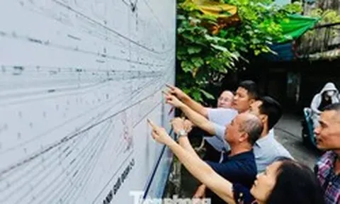 Hàng chục hộ dân ở Định Công bàn giao mặt bằng cho dự án mở rộng Quốc lộ 1A