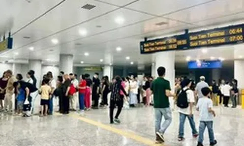 Từ ngày 15-10, có thể mua vé Metro số 1 qua VNeID