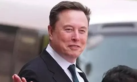 Tổng thống Nga Putin gây bất ngờ khi ca ngợi tỷ phú Elon Musk
