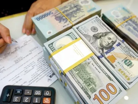 Giao dịch trái phiếu doanh nghiệp chững lại, bất động sản gánh áp lực đáo hạn lớn nhất năm