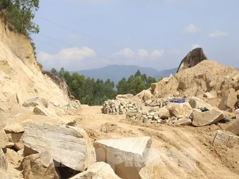 Khai thác khoáng sản vượt ranh giới, doanh nghiệp phải nộp lại hơn 740 triệu đồng