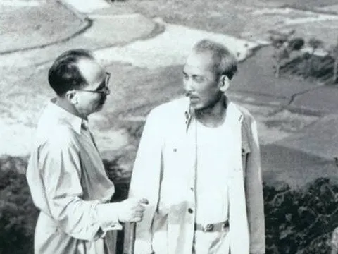 Xây dựng con người ngân hàng có tâm, có tầm, vươn mình cùng đất nước